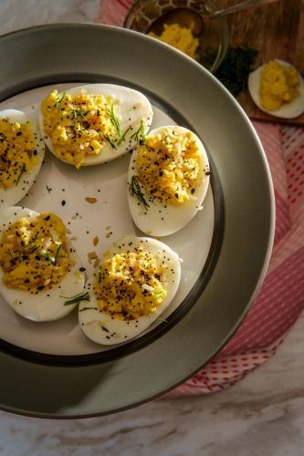 Everything Bagel Deviled Eggs