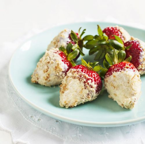 Cheesecake Dipped Strawberries